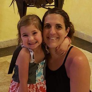 Meet your Posher, Karine